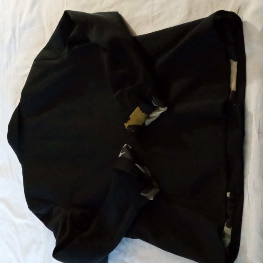 CAbi #987 Luxe Tux jacket double breasted blazer - Picture 9 of 10